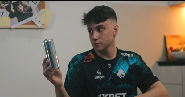 Larl присоединился к Team Spirit