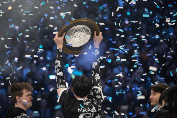 Team Spirit поставили новые рекорды в гранд-финале TI12